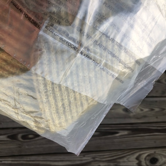 KANGOL HM KNIT HAT - Picture 7 of 7